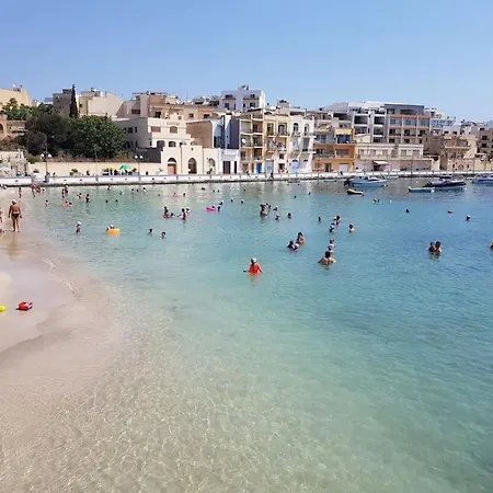 Apartmán In Swieqi With Communal Pool *