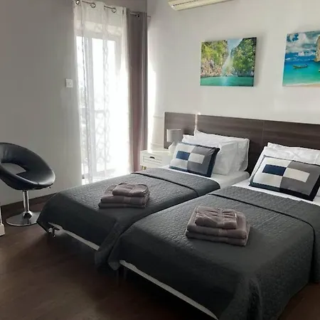 In Swieqi With Communal Pool Appartement San Ġiljan